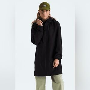 The North Face Women's Daybreak Mid Rain Parka Black